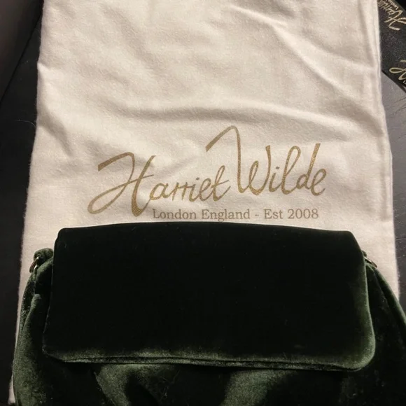 Forest Green Velvet Clutch - Picture 2 of 5